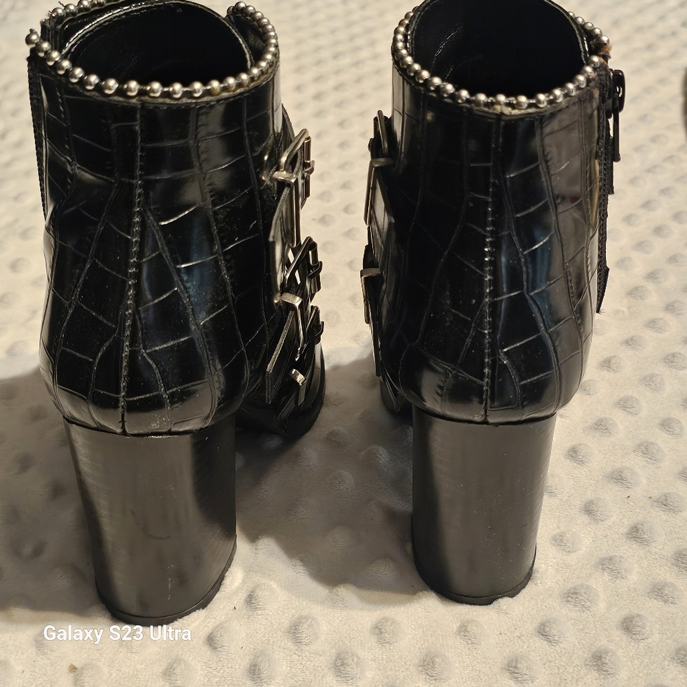 Studded, block heel boots - Picture 2 of 9